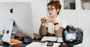 woman in front of a computer